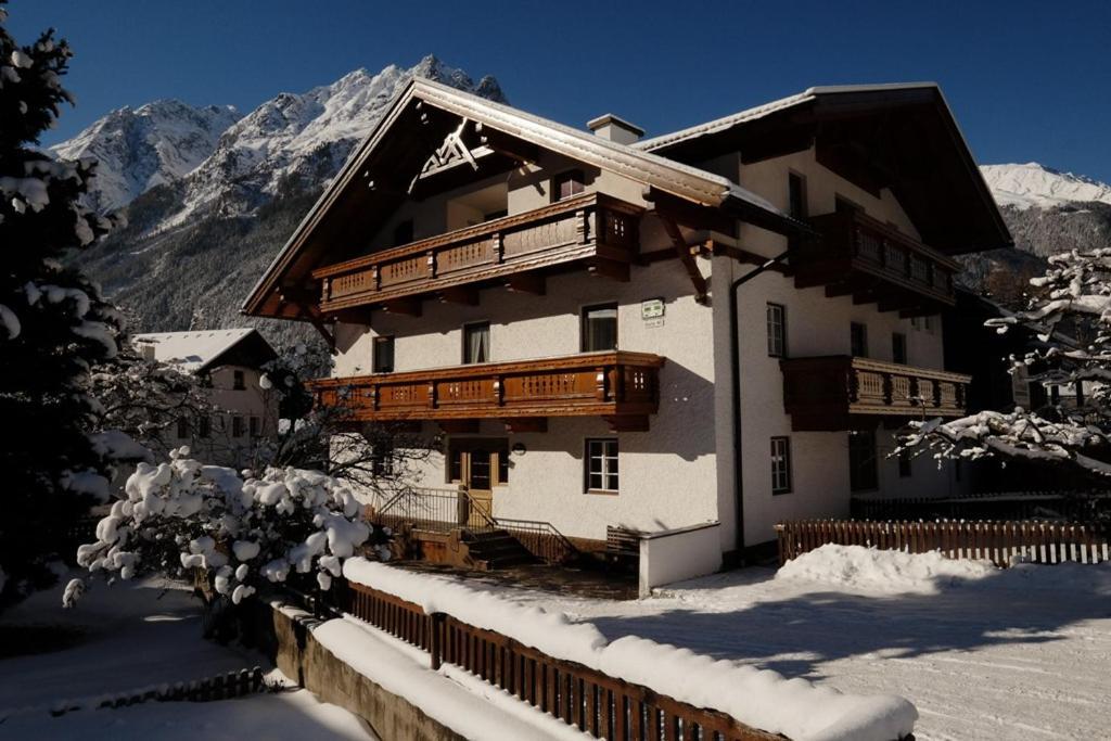 Gästehaus Schöpf Elsa Längenfeld Exteriör bild